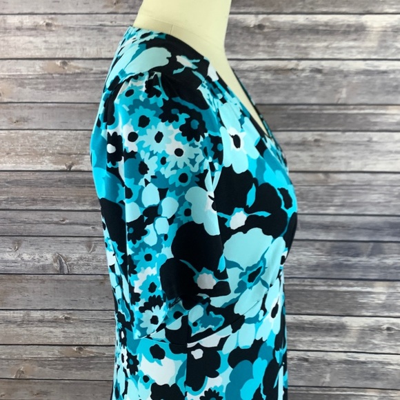 Michael Michael Kors Blue Floral Ruffle Short Sleeve V-neck Dress - Picture 4 of 7